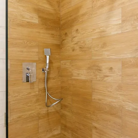 아파트 La Bella Centrum Kek Zoeld *