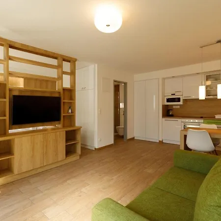 La Bella Centrum Kek Zoeld *