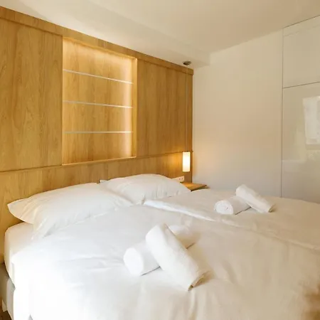 La Bella Centrum Kek Zoeld * Hévíz