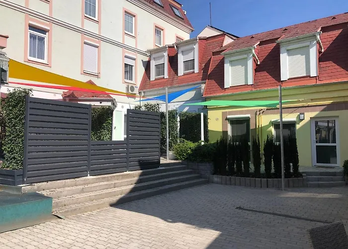 Апартаменты La Bella Centrum Kek Zoeld