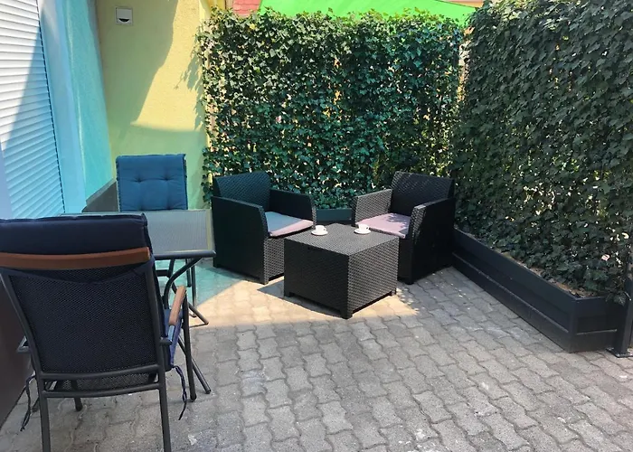 La Bella Centrum Kek Zoeld Апартаменты